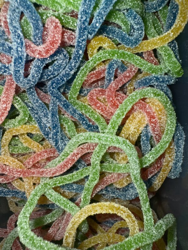 (77) zure regenboog spaghetti